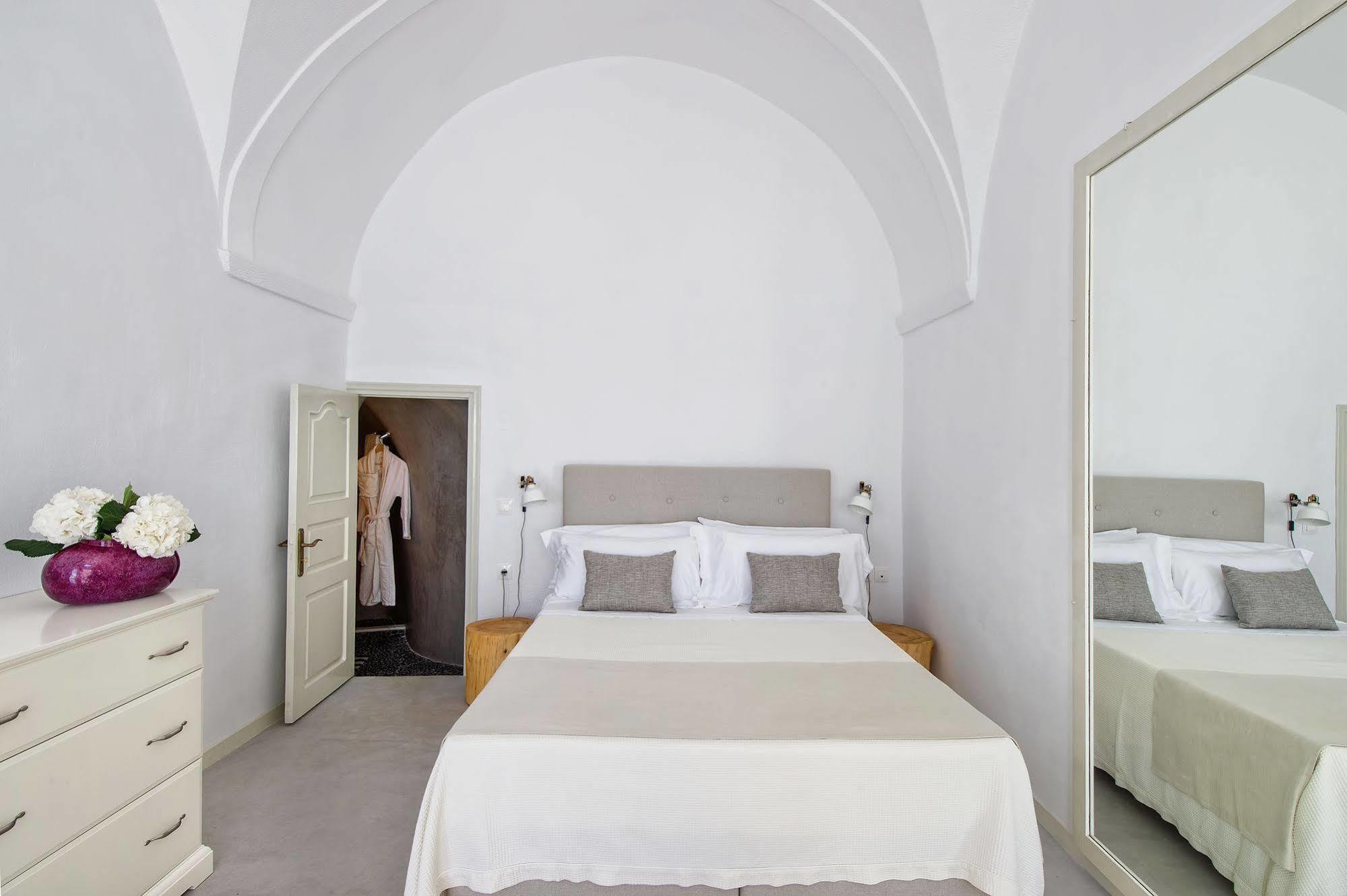 Villa Calliope Aegean Views Oia  Exterior photo